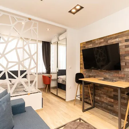 Apartment Valaoritou Luxury Studio