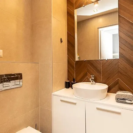 Valaoritou Luxury Studio