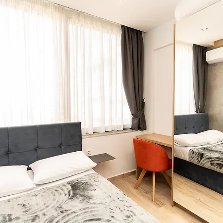 Valaoritou Luxury Studio *